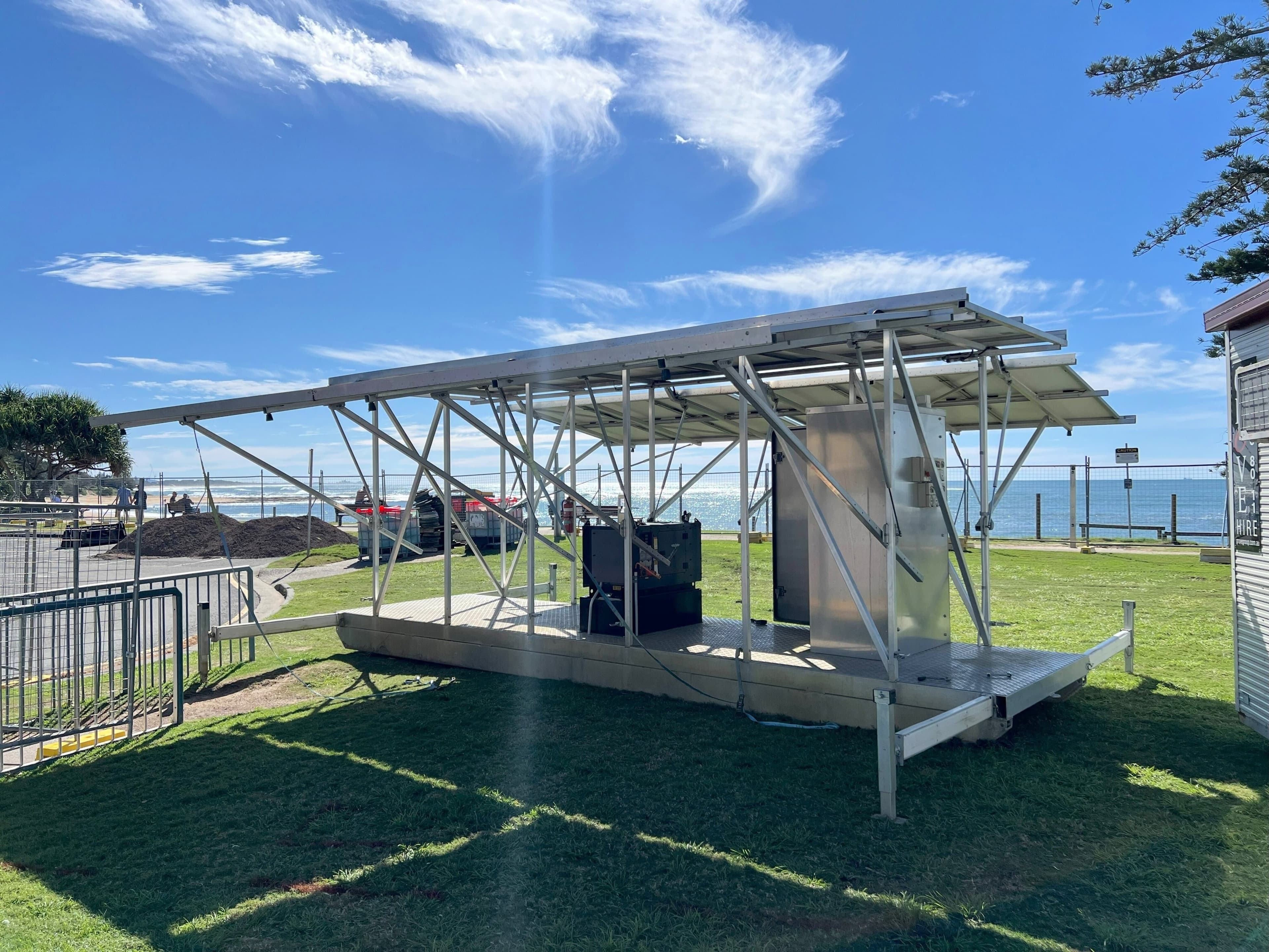 Moffat Beach - Unit Side Profile