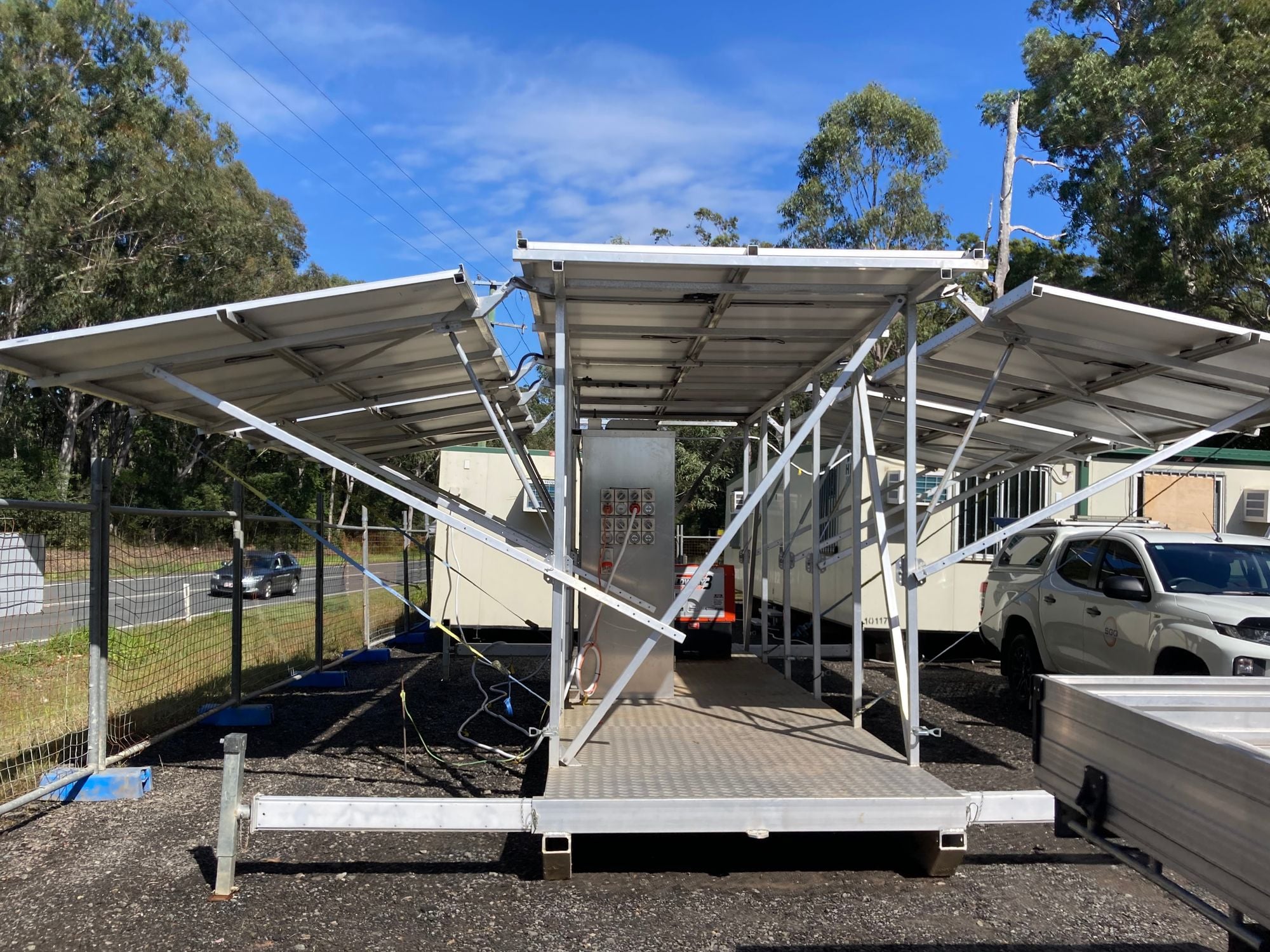 WALA MRPS unit deployed at SGQ road construction site, Eumundi Noosa Road